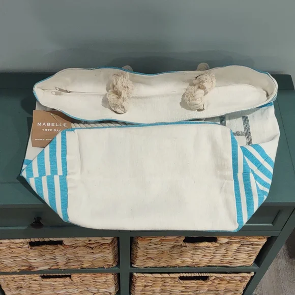 Mabelle Tote Beach Bag NWT - Picture 5 of 6